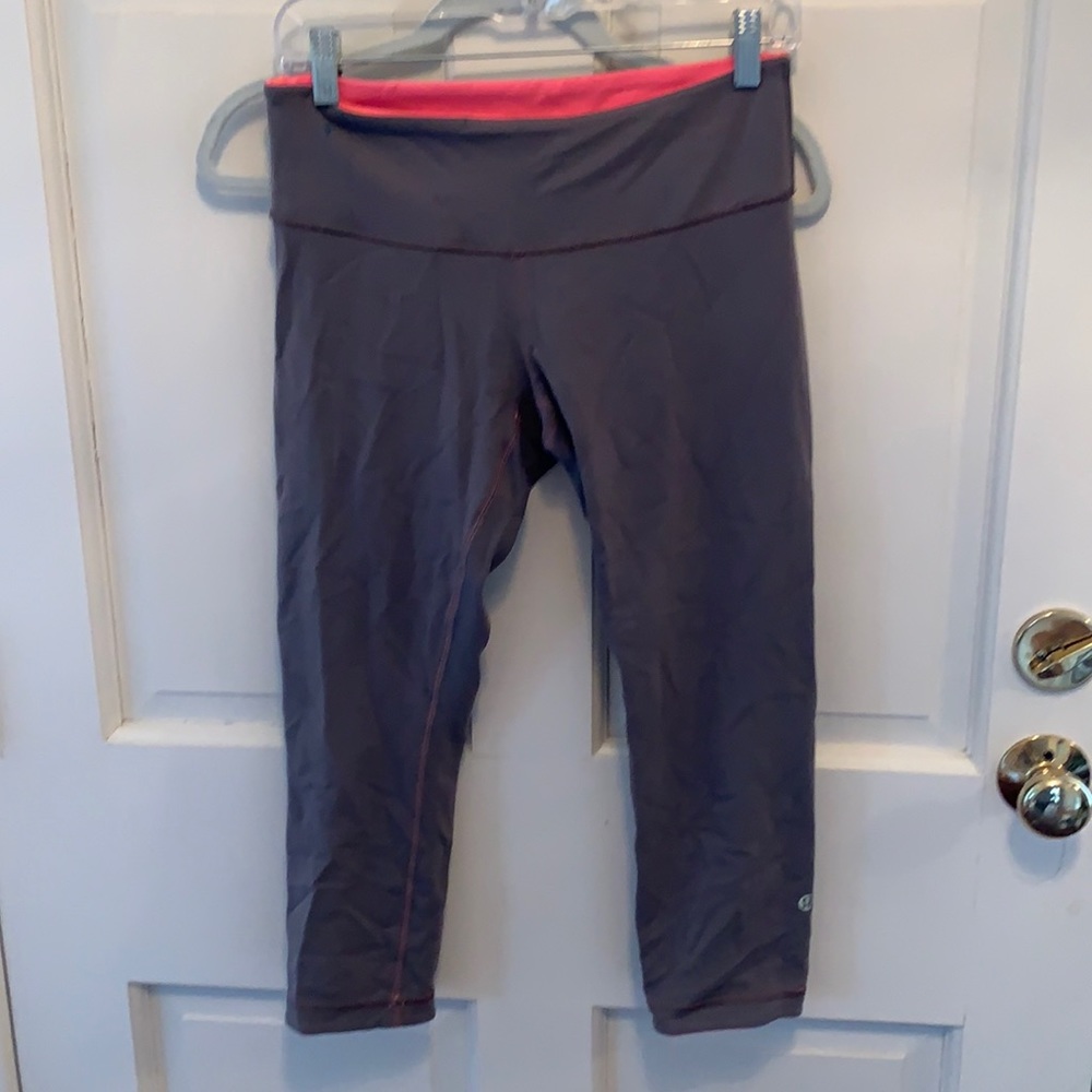 Lululemon cropped reversible leggings